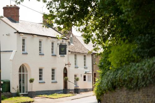 Shipton under Wychwood Hotel | The Wychwood Inn