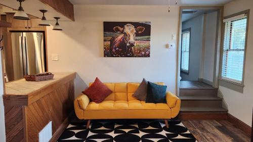 Tyrone House | The Yellow House