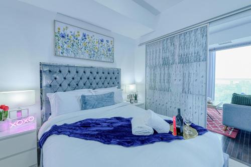 Toronto Entertainment District Apartment | The York Suites