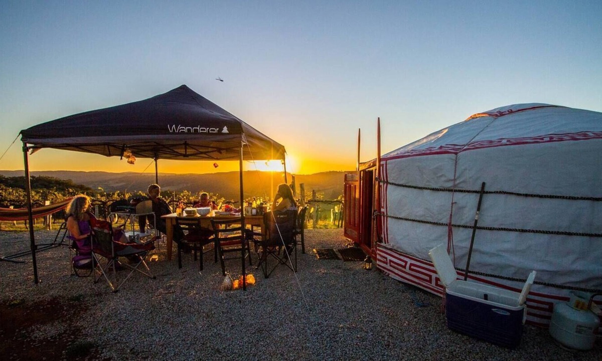 Myrrhee House | The Yurt Alpine Retreat - Red Yurt