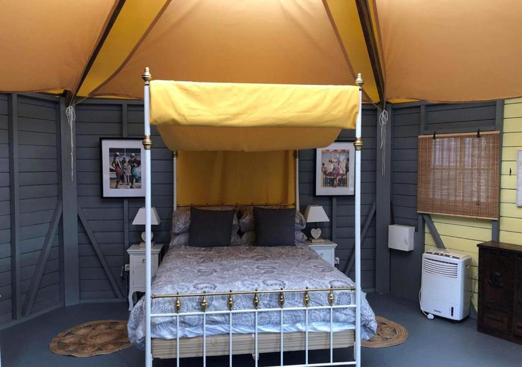 Saint-Sornin-la-Marche Other | The Yurt at Les Forges