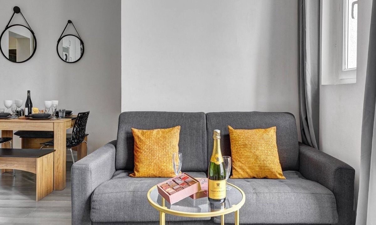 Bagnolet Apartment | TheBlueStay 134 - Cozy Apartment in Bagnolet