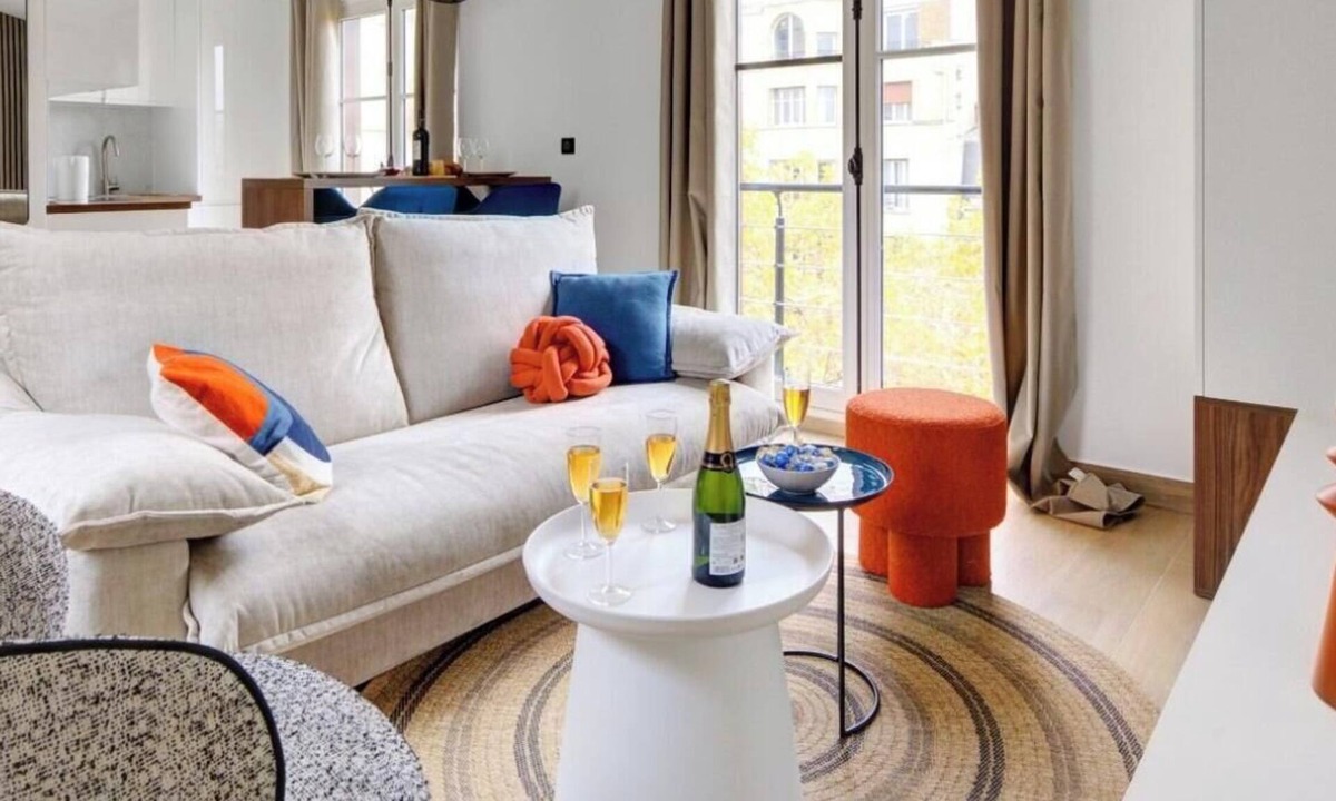 Quartier de la Plaine-de-Monceaux Apartment | TheBlueStay 296 - Daily cleaning & concierge - AC