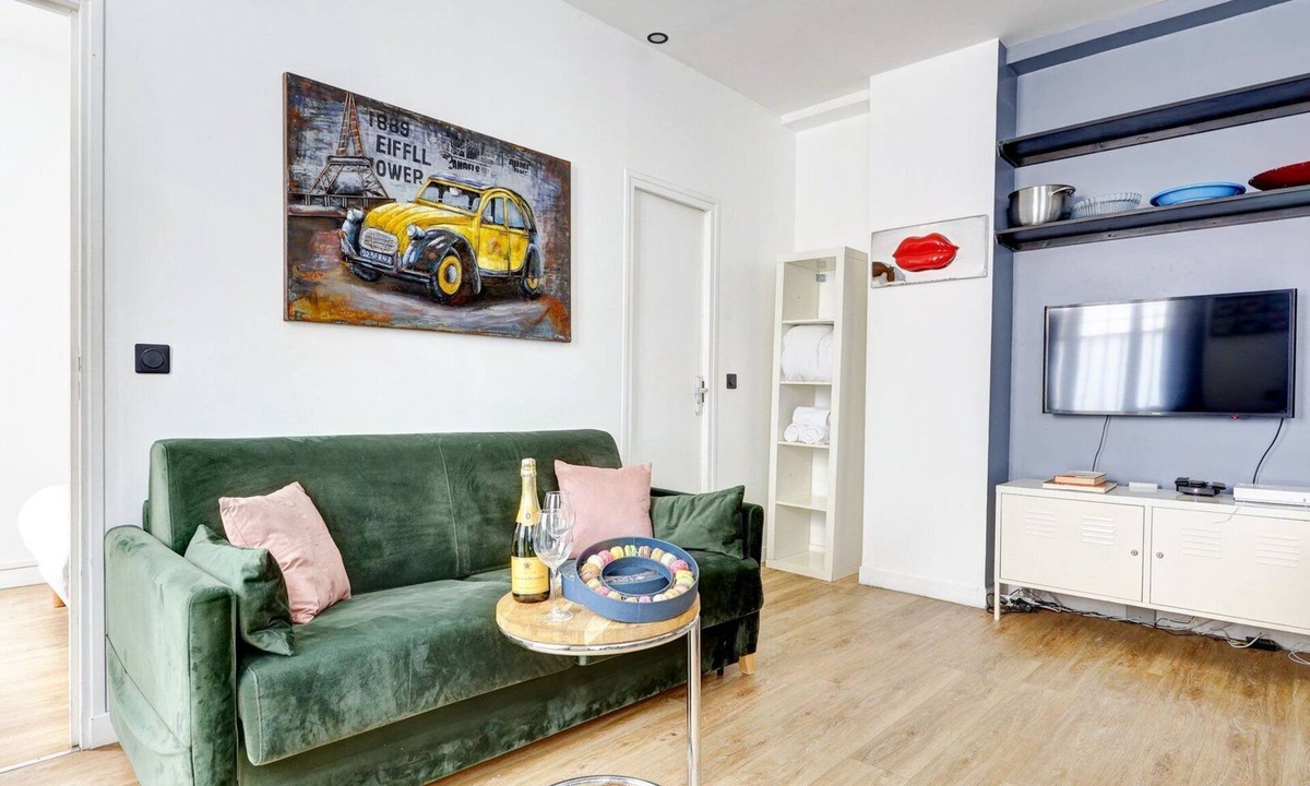 Quartier de la Folie-Mericourt Apartment | TheBlueStay 37 - Cozy Apt in Oberkampf Paris 11