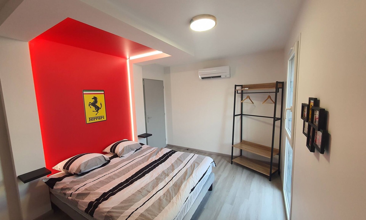 Guecelard House | Theme house Le Mans 66