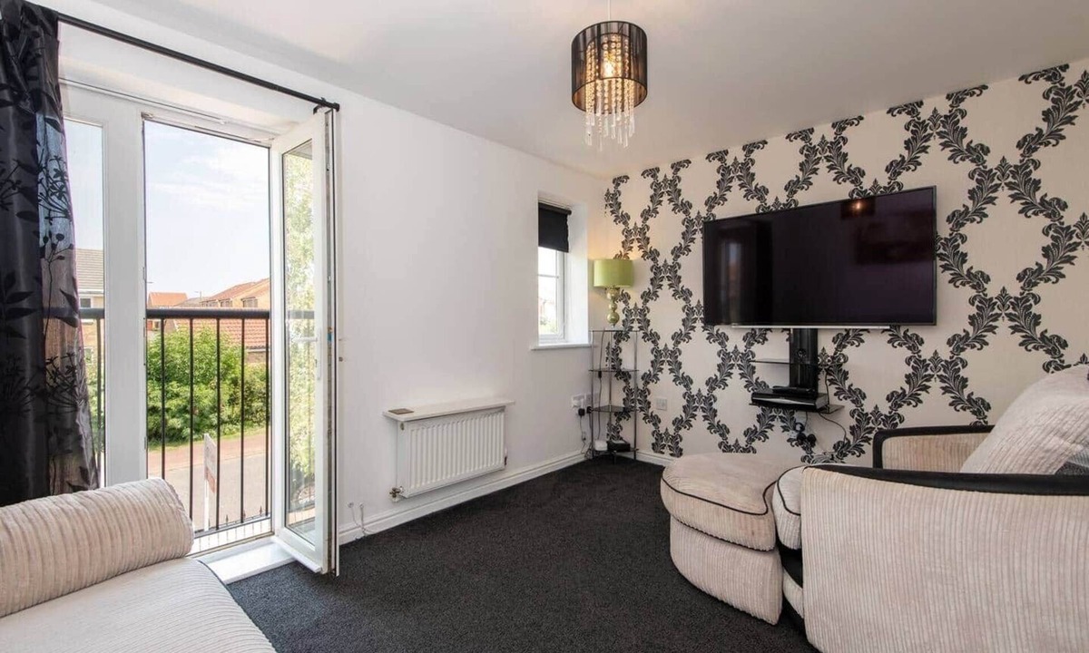 Tudhoe House | Thinford View- 4 bed, 2.5 bath, Parking, Garage