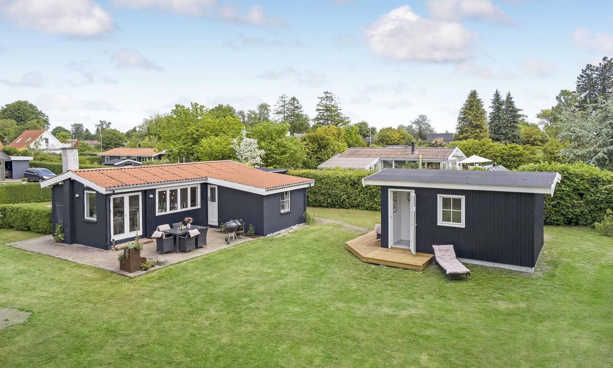 Rødvig House | This appealing vacation home is the right choice for an unforgettable vacation by the sea!