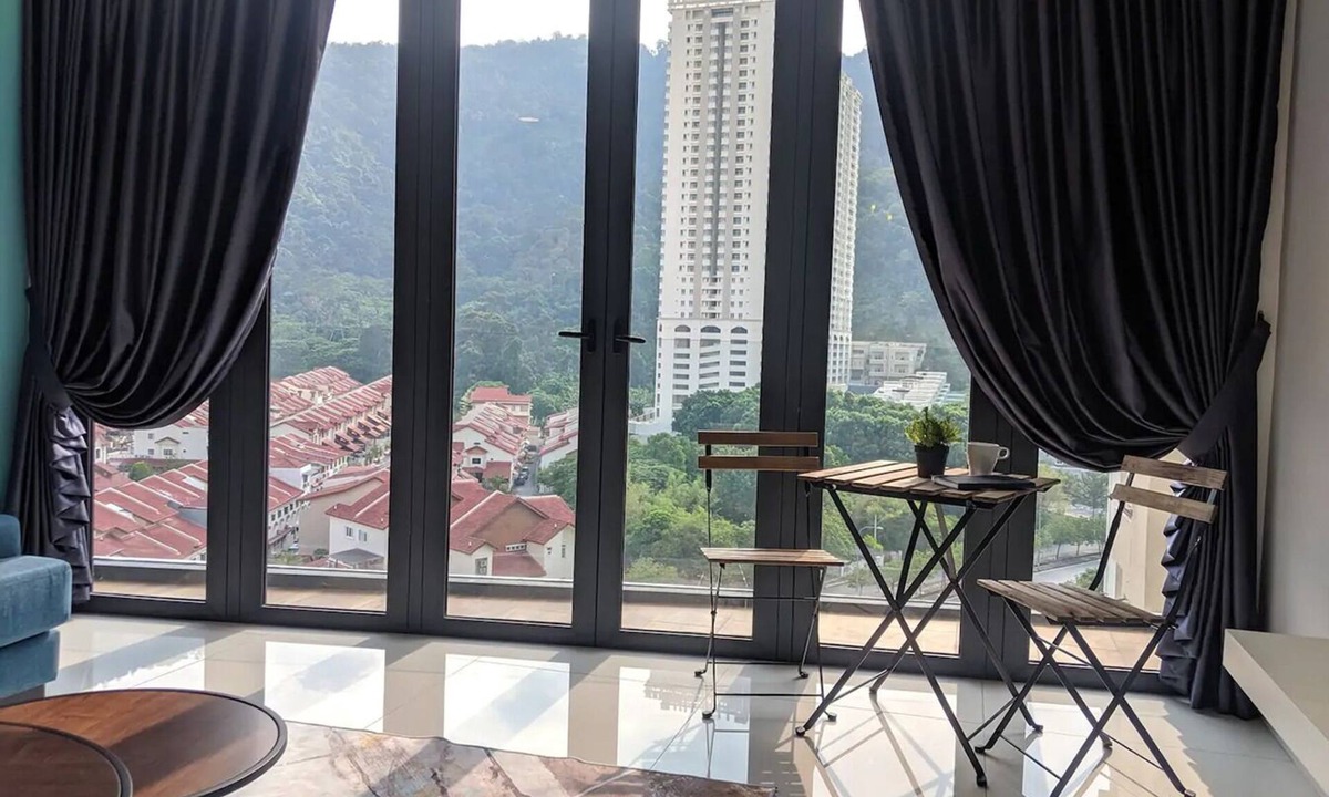 Gelugor Condo | This is a abstract & luxurious design home. Clean & cozy, simple yet functional.