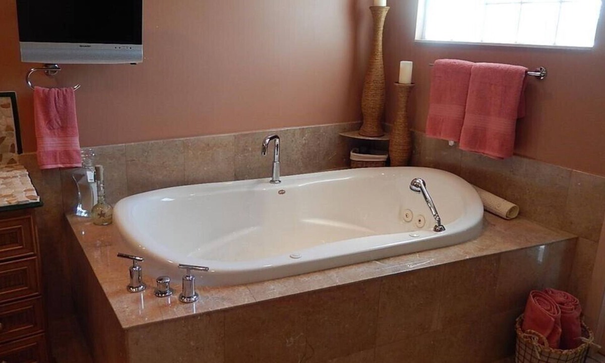Riverside Park House | This listing is no longer available