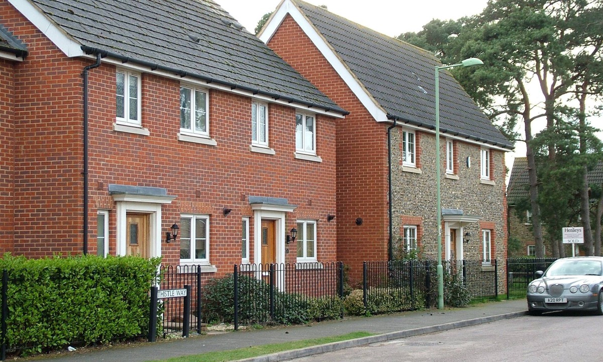 Red Lodge Cottage | Thistle Cottage