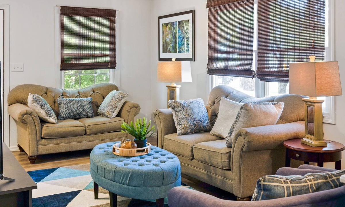 Springfield House | Thomas's Cozy Duplex - Centrally Located