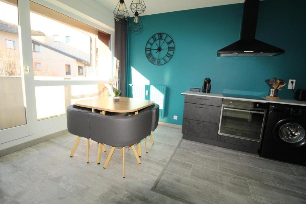 Thonon-les-Bains Apartment | Thonon Cocoon, appartement au cœur de Thonon