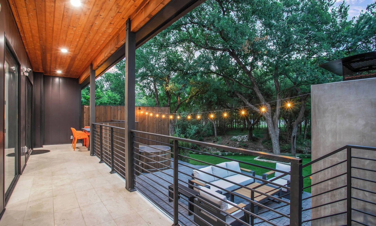 South Lamar House | Thonton Unit A & B