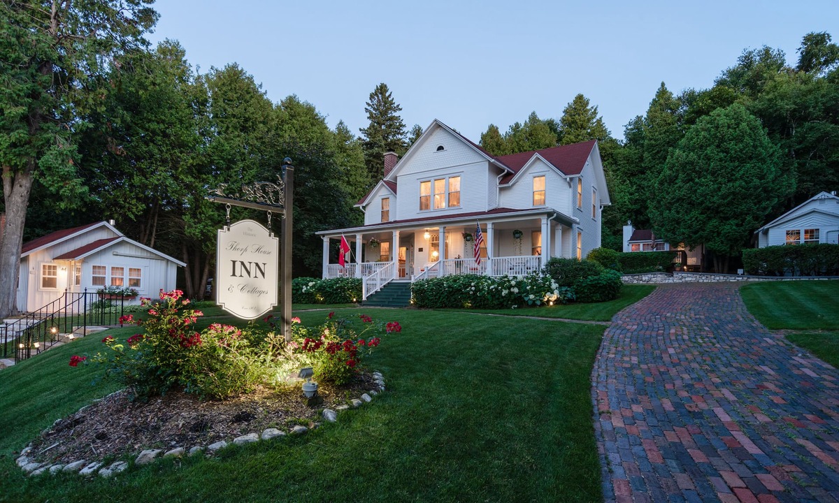 Fish Creek Bed & Breakfast | Thorp House Inn & Cottages