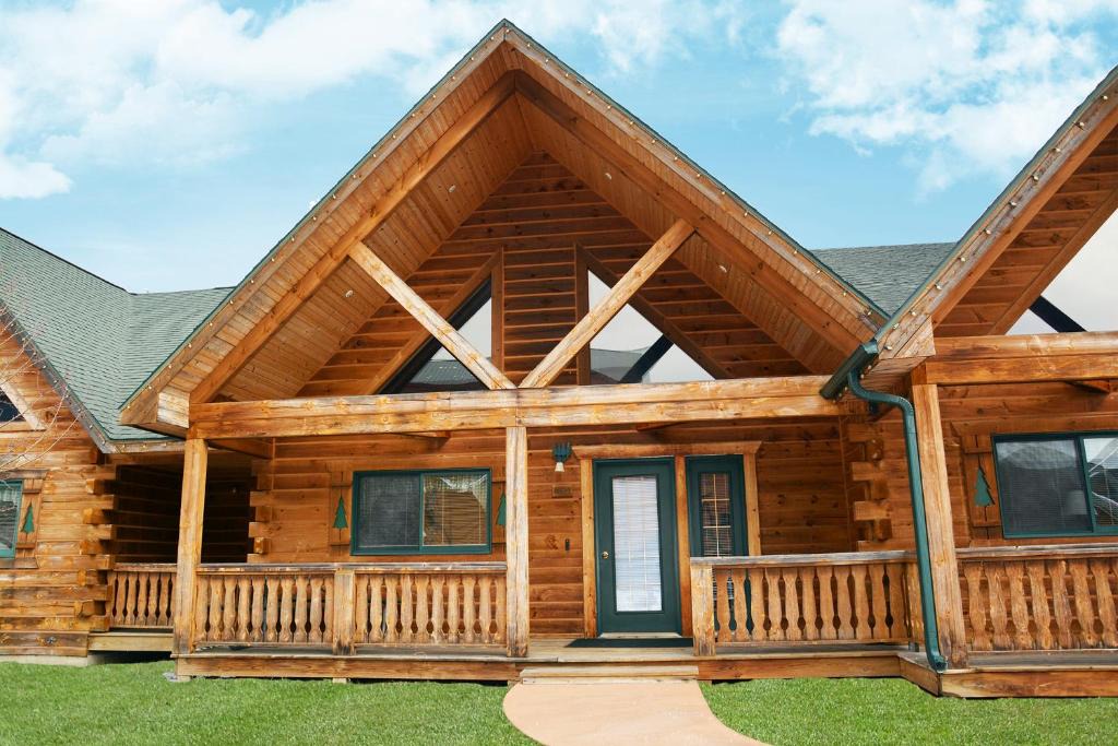 Warrens Hotel | Three Bears Resort, Ascend Hotel Collection