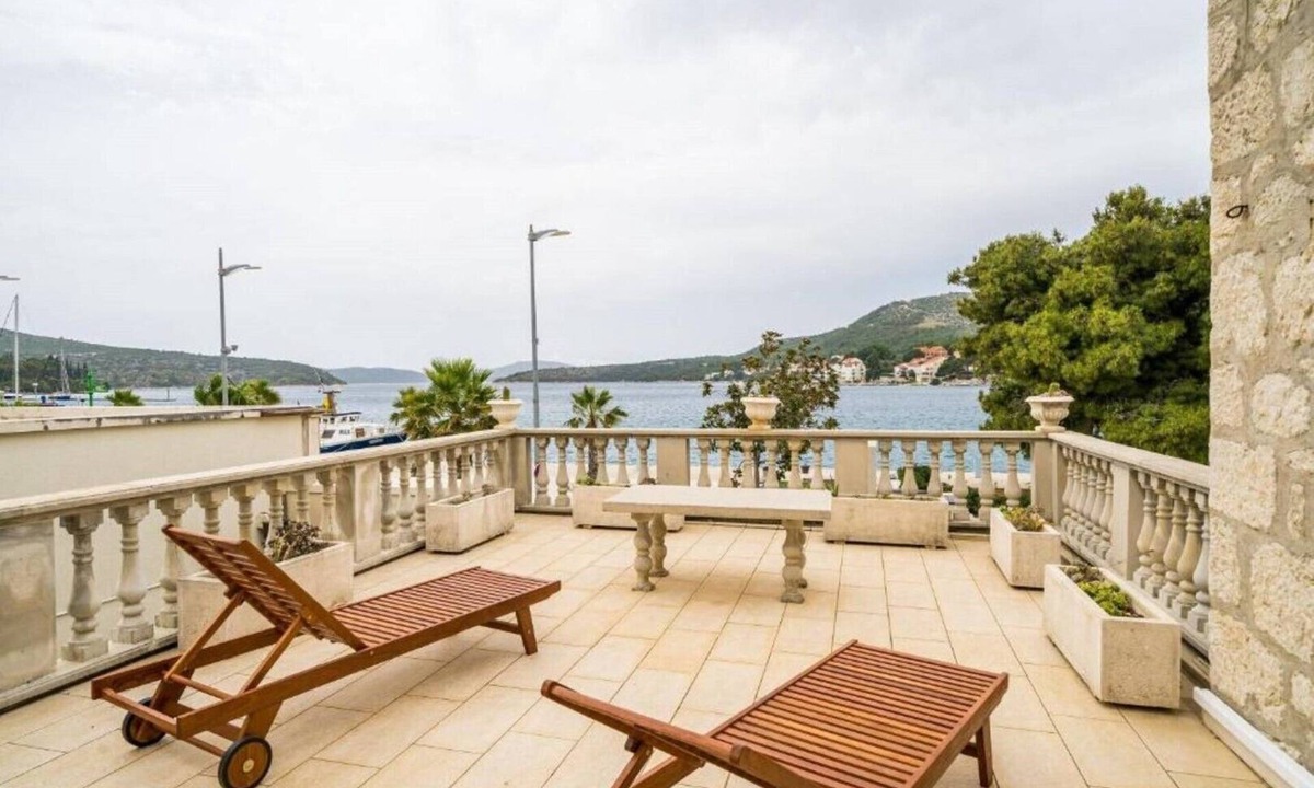 Slano Apartment | Three Bedrom Apartment