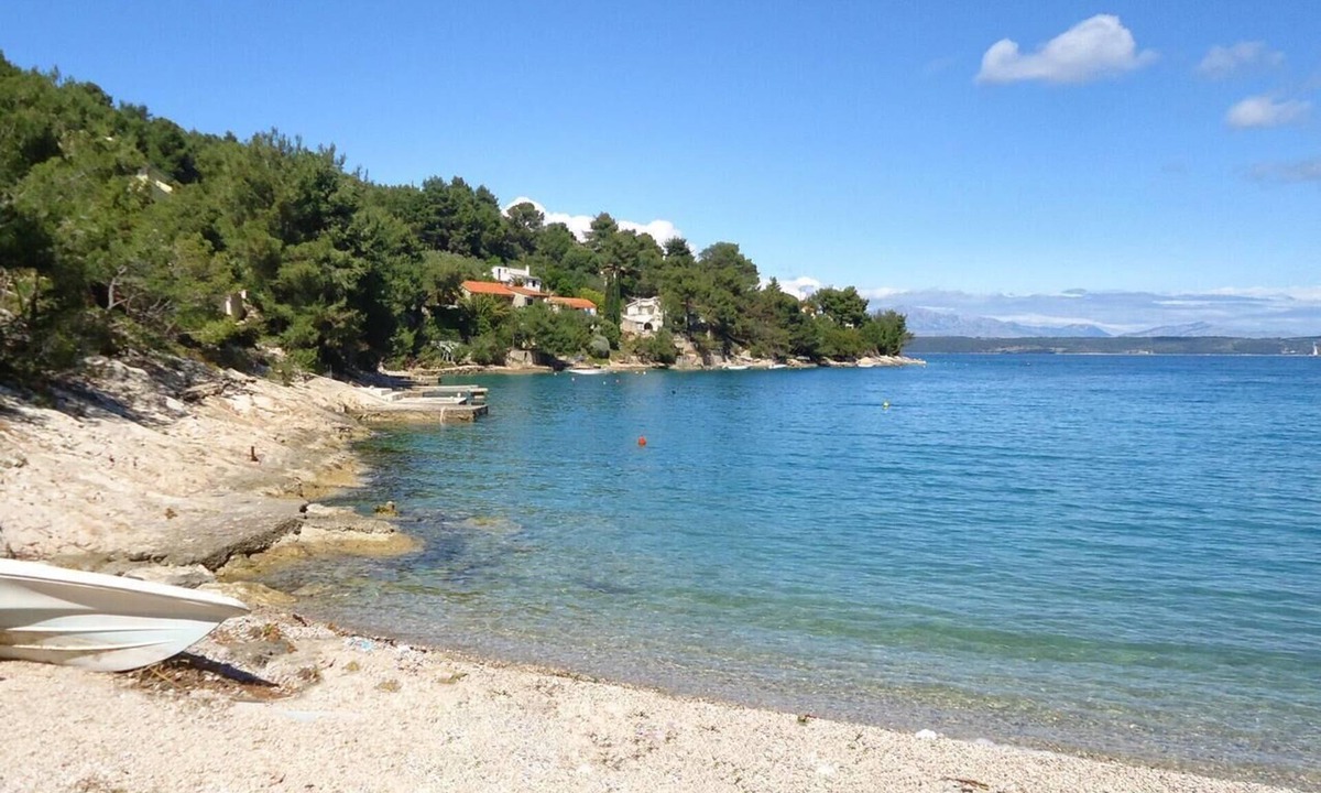 Gornje Selo Apartment | Three bedroom apartment with terrace Gornje selo, Šolta (A-21133-a)