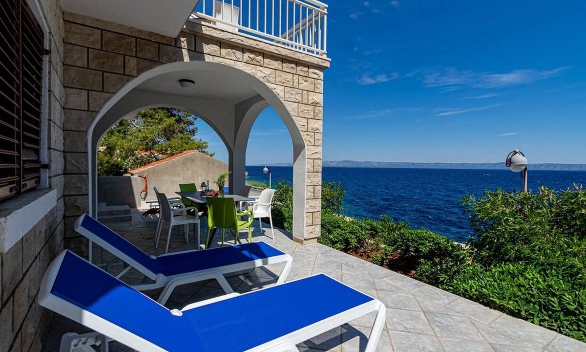 Prigradica Apartment | Three bedroom apartment near beach Prigradica, Korčula (A-20871-a)