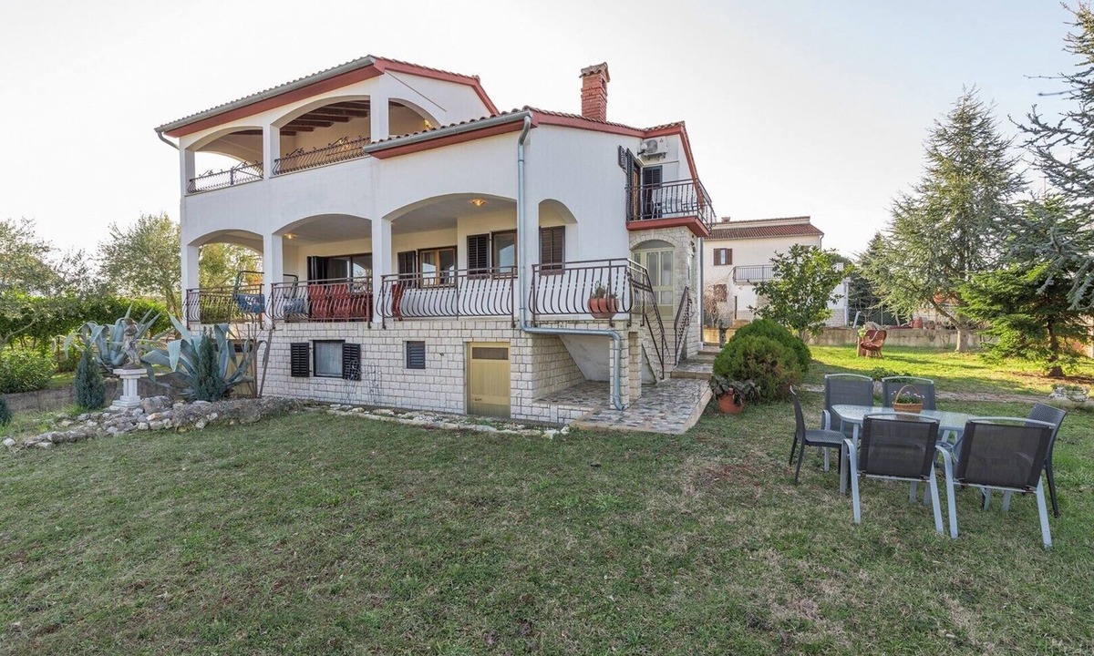 Musalez Apartment | Three-Bedroom Apartment Katalin II in Musalež