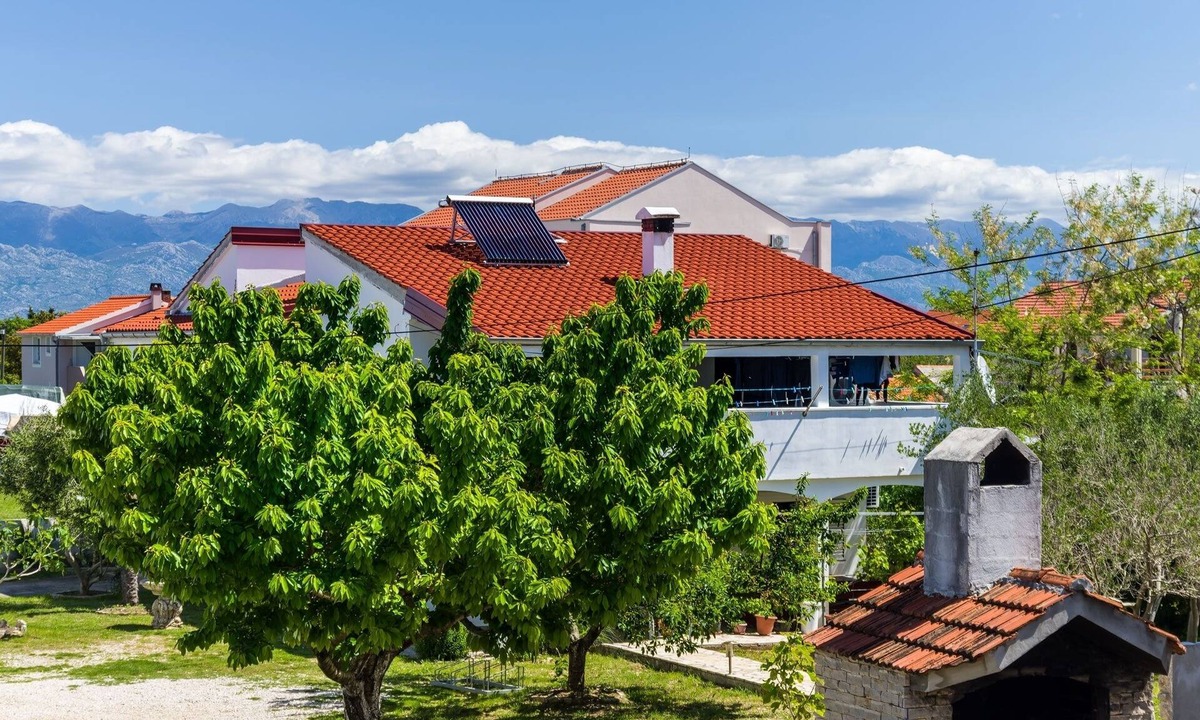 Nin Apartment | Three bedroom apartment with terrace Nin, Zadar (A-10414-a)