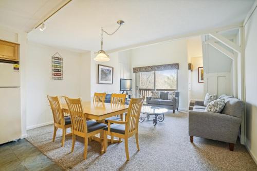 Killington House | Three bedroom condo, Ski home Whiffletree E7