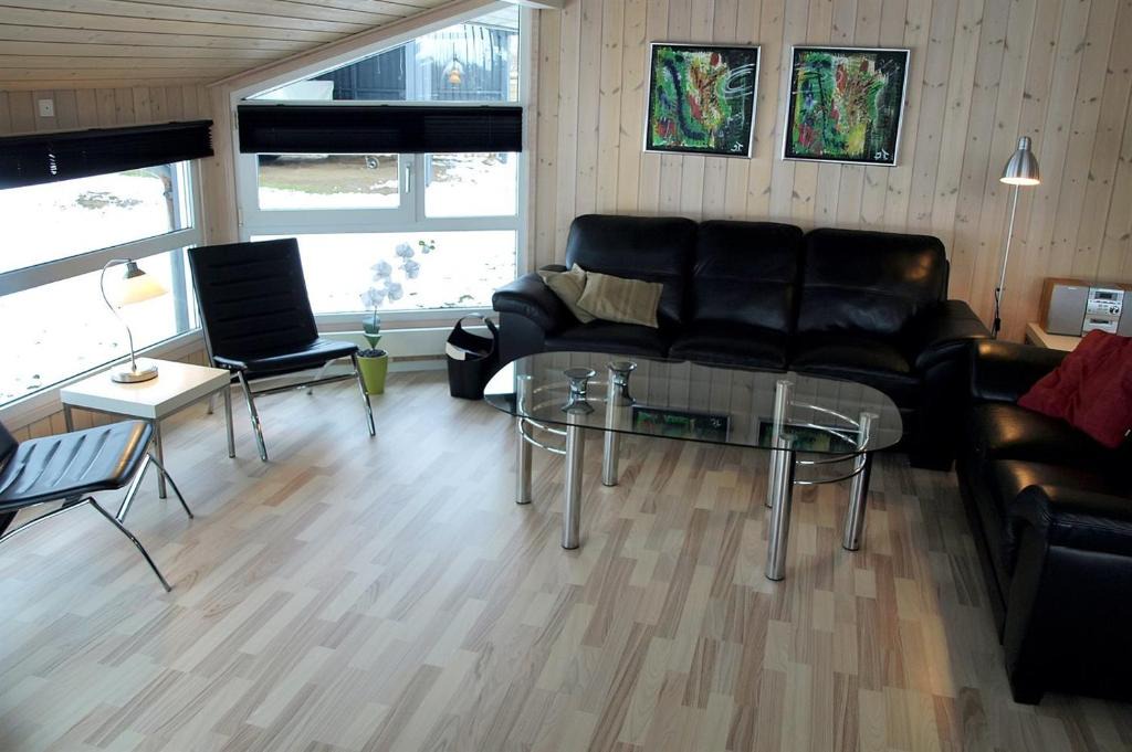 Nr. Lyngby House | Three-Bedroom Holiday Home Kaskelotvej with a Sauna 07