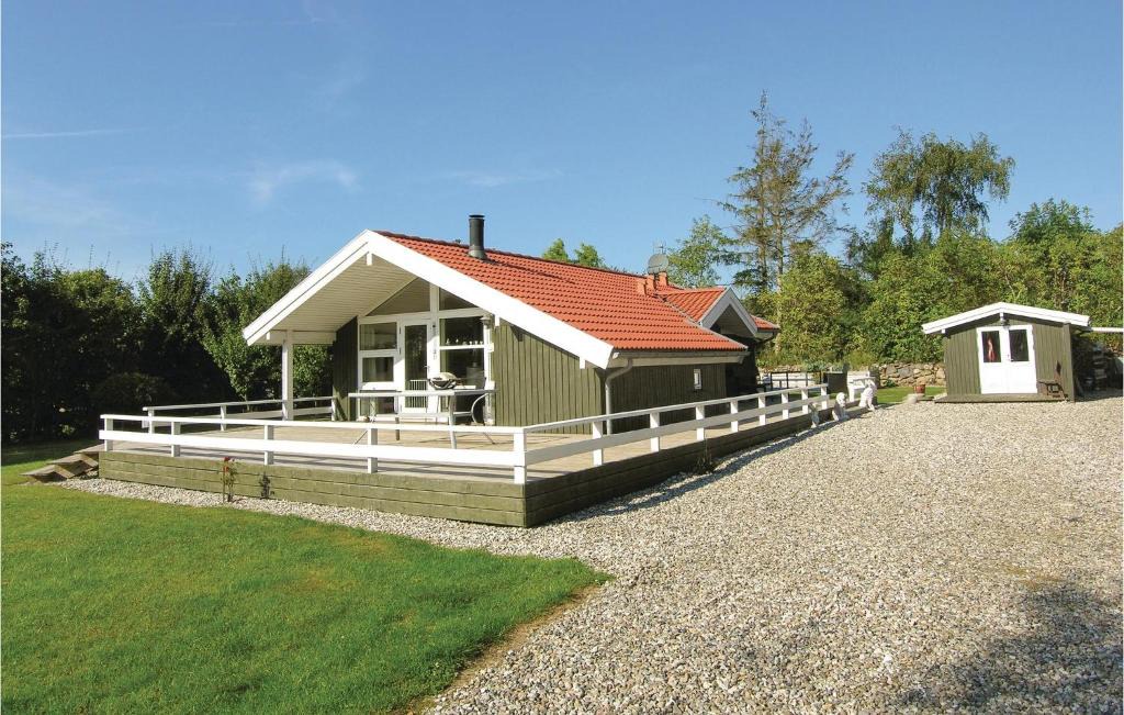 Nordenbro Vesteregn House | Three-Bedroom Holiday Home In Humble