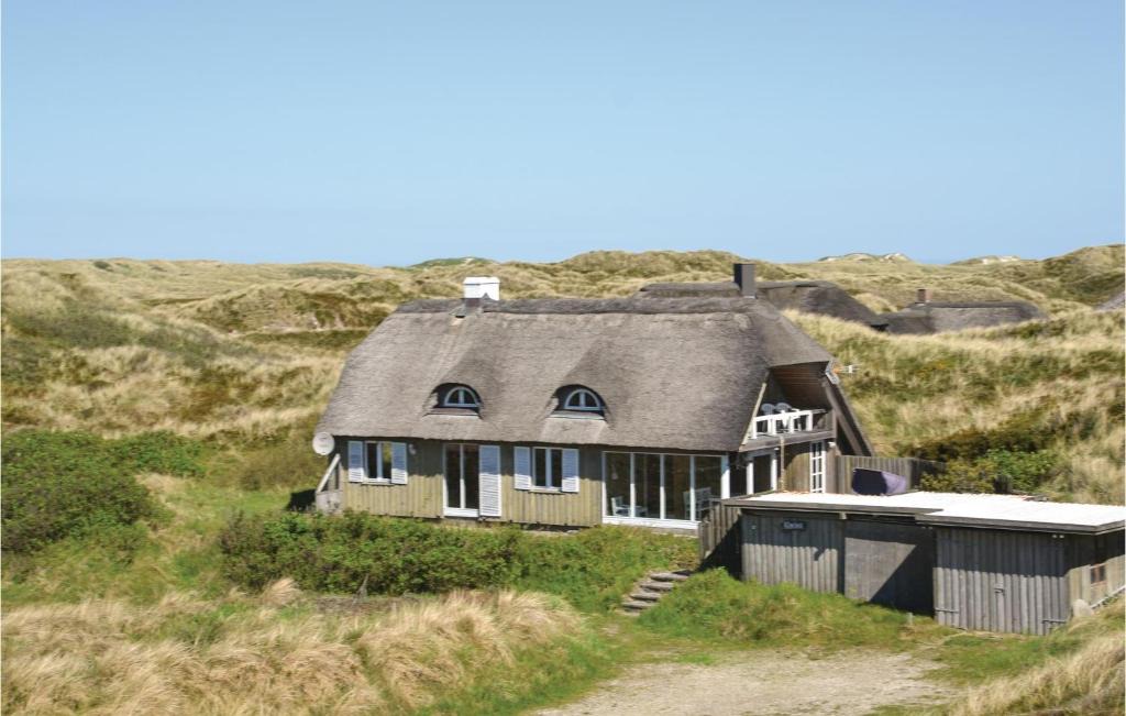 Grærup Strand House | Three-Bedroom Holiday Home In Oksbol
