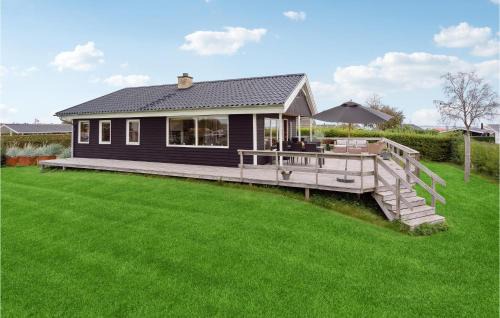 Hejlsminde Strand House | Three-Bedroom Holiday Home In Hejls