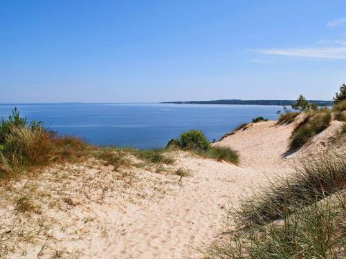 Hvidbjerg Strand House | Three-Bedroom Holiday home in Børkop 9
