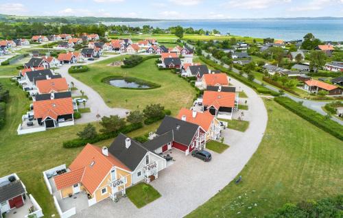 Middelfart House | Three-Bedroom Holiday Home In Brenderup Fyn