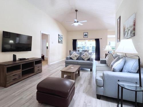 Silver Creek House | Three-Bedroom House
