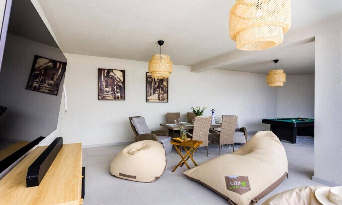 Duce Apartment | Three-Bedroom Penthouse Apartment