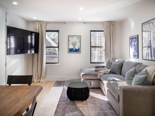 Williamsburg Apartment | Three-Bedroom Suite in Prime Williamsburg