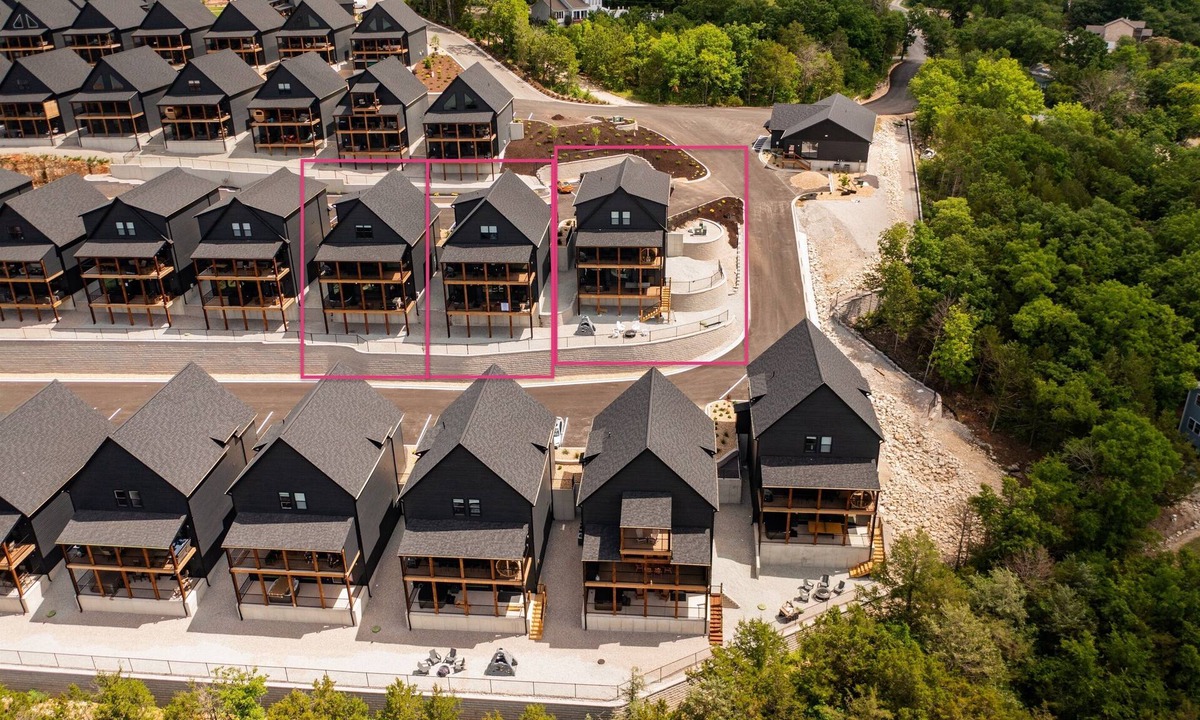 Hollister House | Three homes (sleeping 79) golf simulator, outdoor sauna, hot tub & fire table