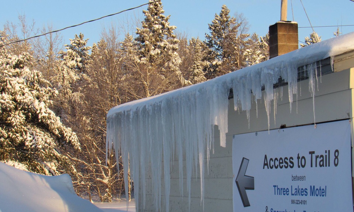 Michigamme Hotel | Three Lakes Motel