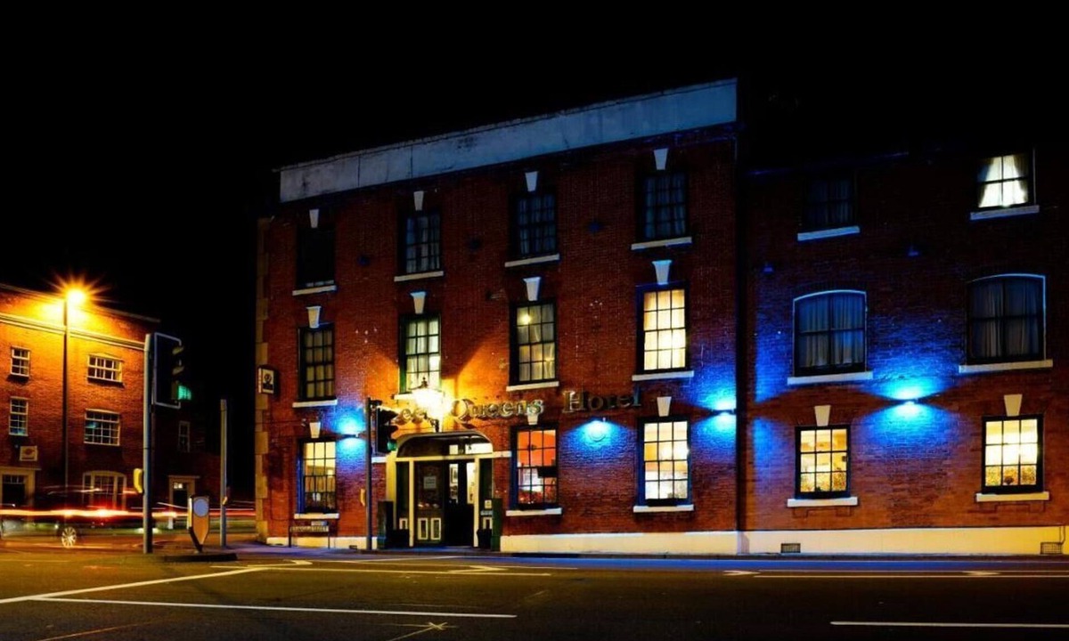 Burton on Trent Hotel | Three Queens Hotel