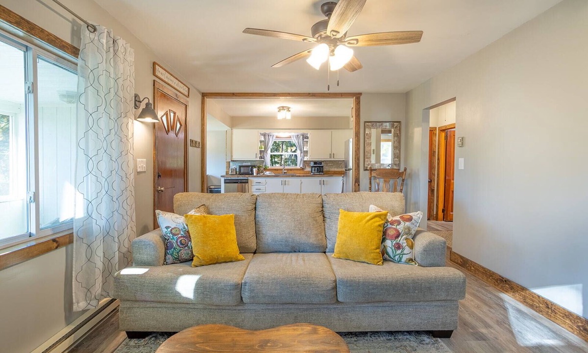 Montague Cabin | Three, Riverside, Cabins