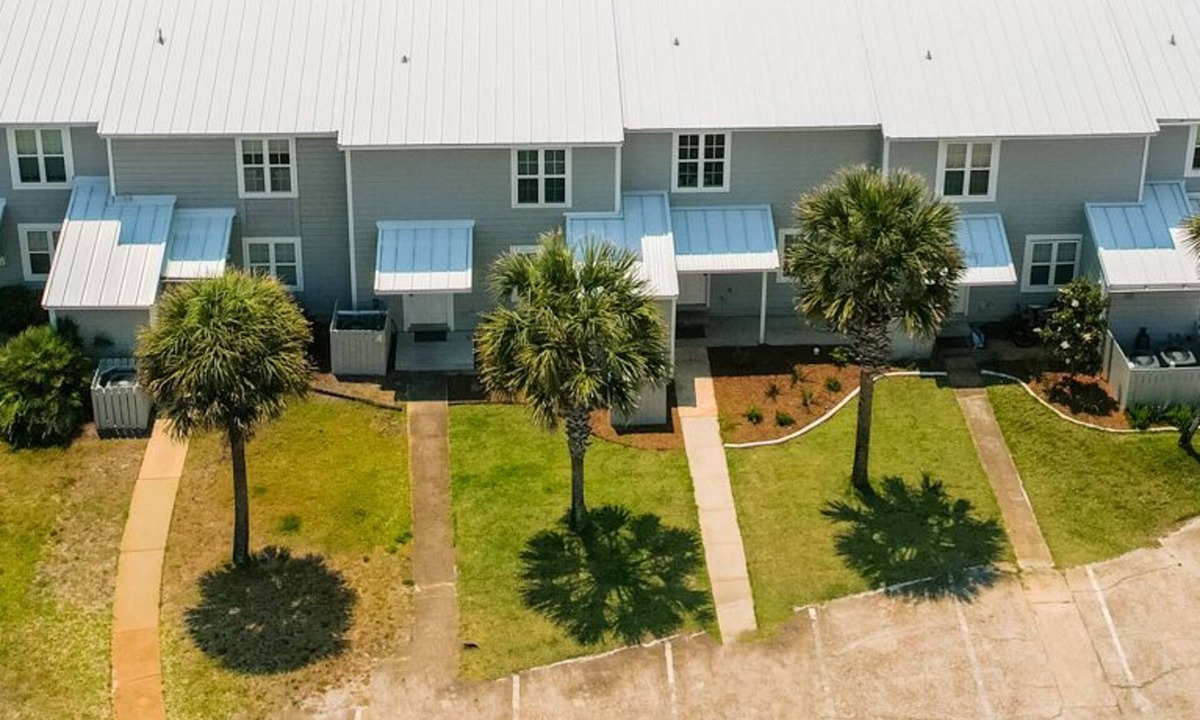 Inlet Beach House | "Three Steps to the Beach" | Beachfront | Steps To The Beach | Includes 2 Bikes