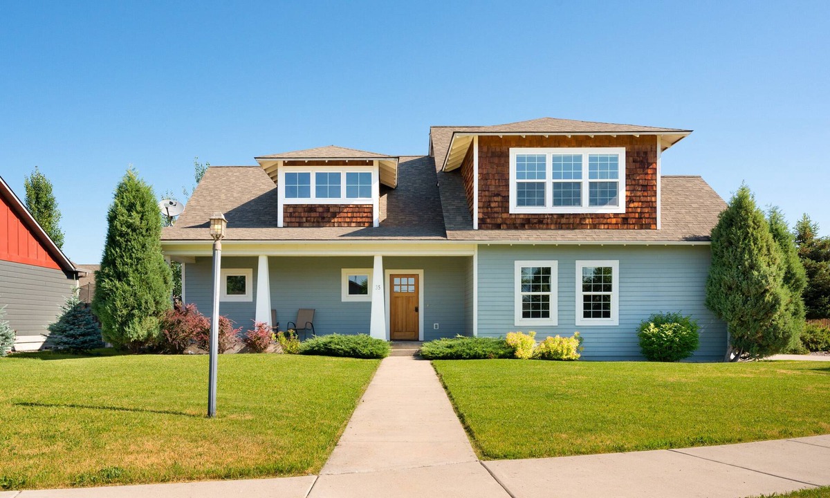 Four Corners House | Three Suites Lodge, Full Private Bathrooms!