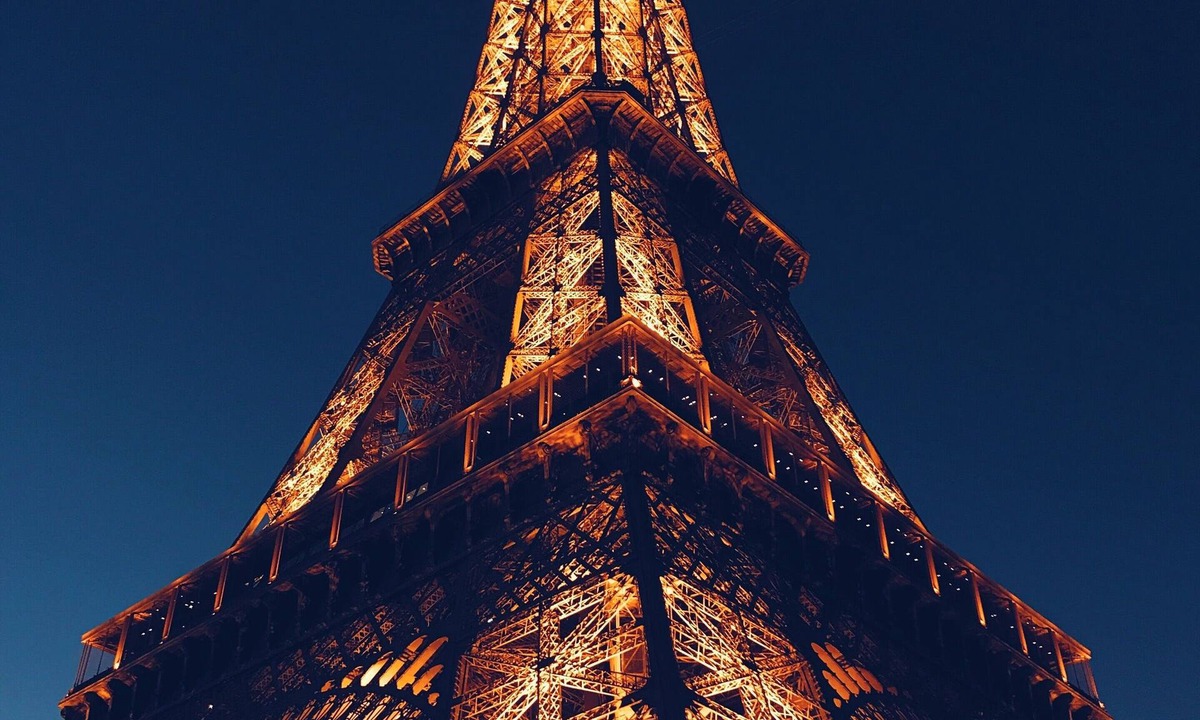 Bagneux Apartment | Three trips, one single stay on the gate of Paris ! You'll love it.