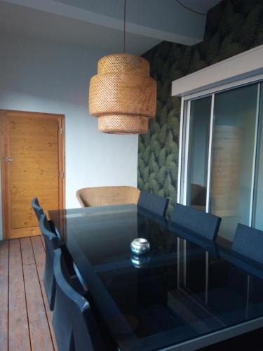Thuir Apartment | Thuir/Appartement avec loggia privative