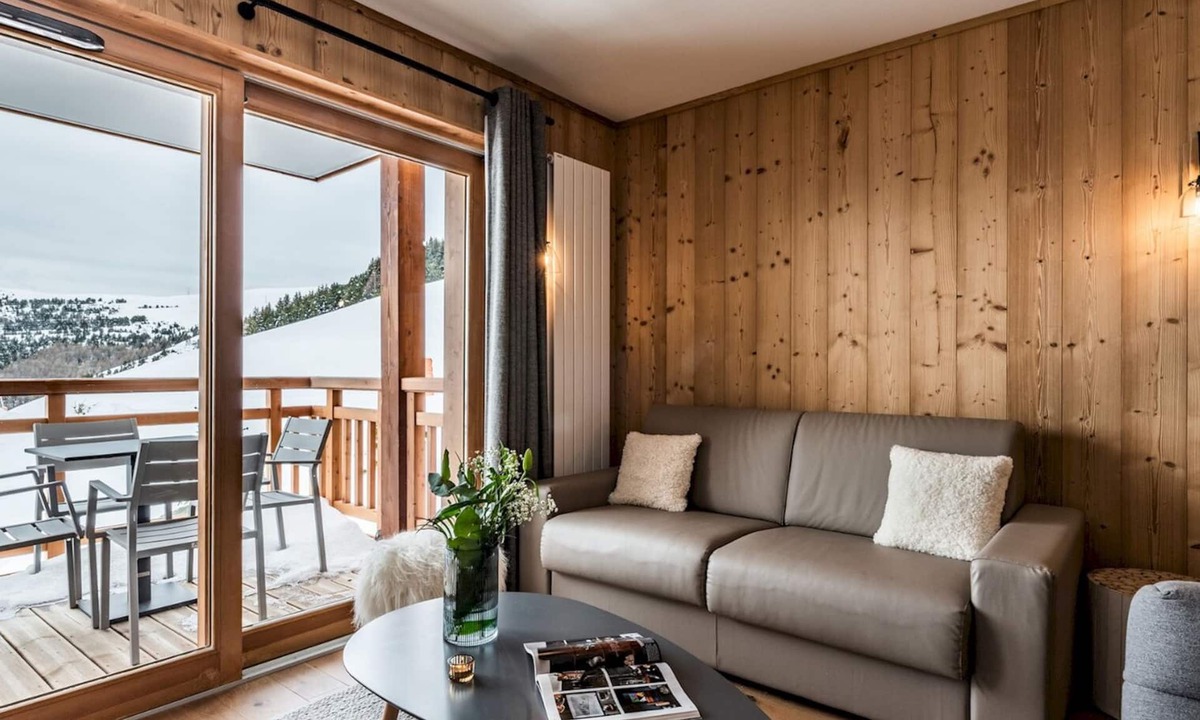 Cognet Apartment | THUJA - Modern Apartment in Luxury Residence