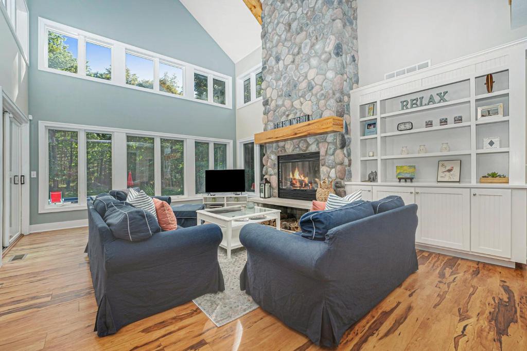 Fennville House | Thunder Road