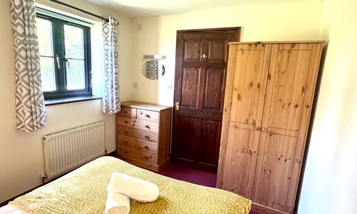 Repps with Bastwick House | Thurnefield Holiday Cottages - Apple Tree Cottage