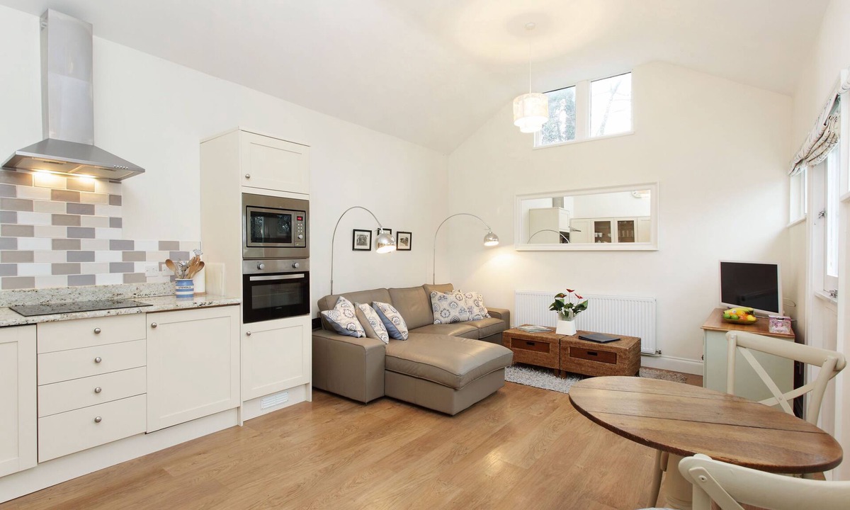 Thurnham Apartment | Thurnham Keep Stables, Near Leeds Castle