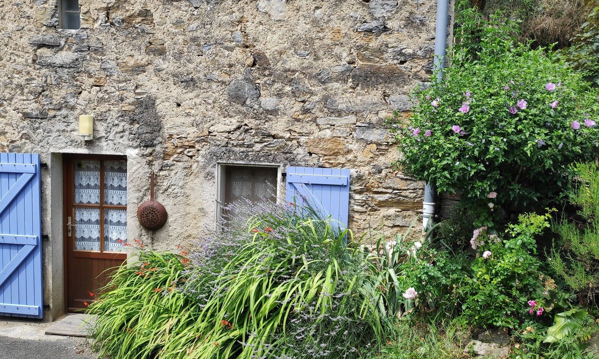 Cambounes House | Thyme Holiday home, Lovely converted Pigeonnier, self-catering holidays, Tarn,
