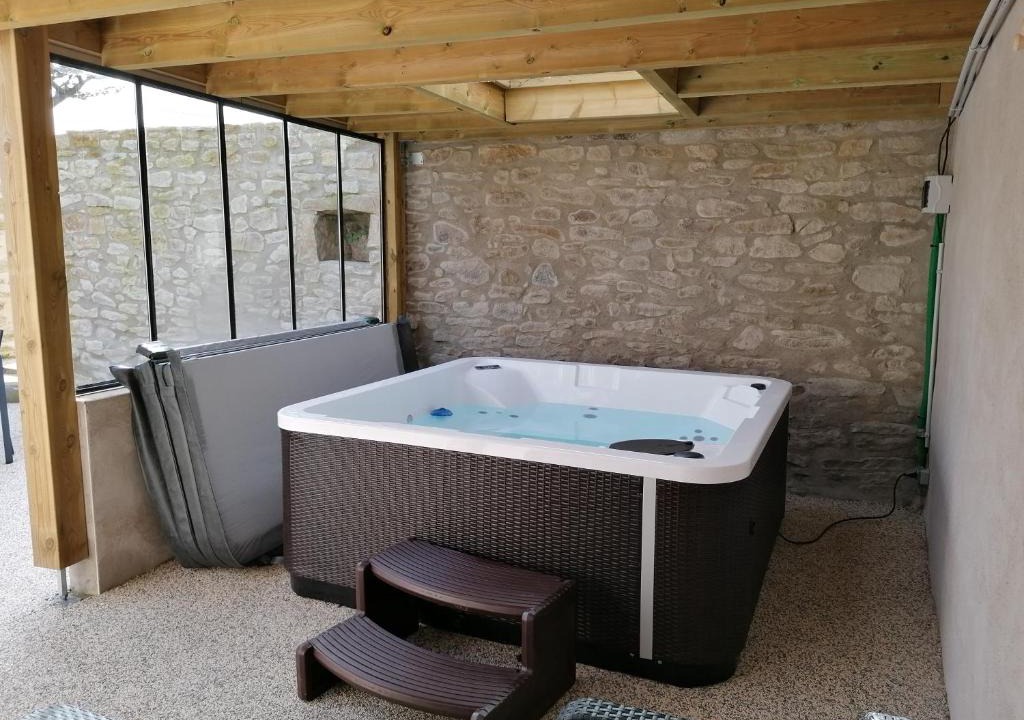 Plourin House | Ti ker 2