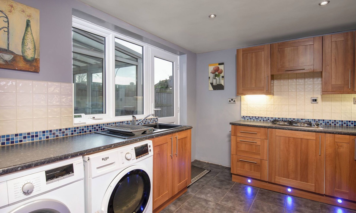 Billingham House | Tibbersley House Billingham With Parking