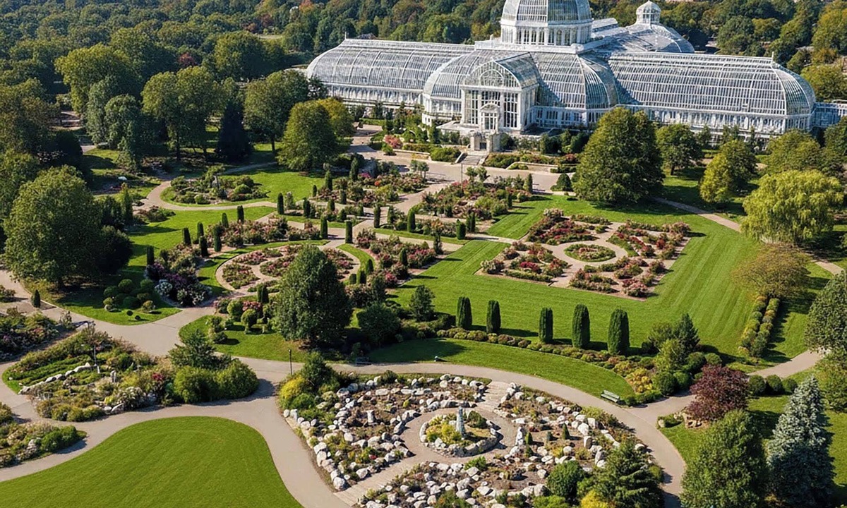 Clintonville House | Tibet Twins Suites For 12!